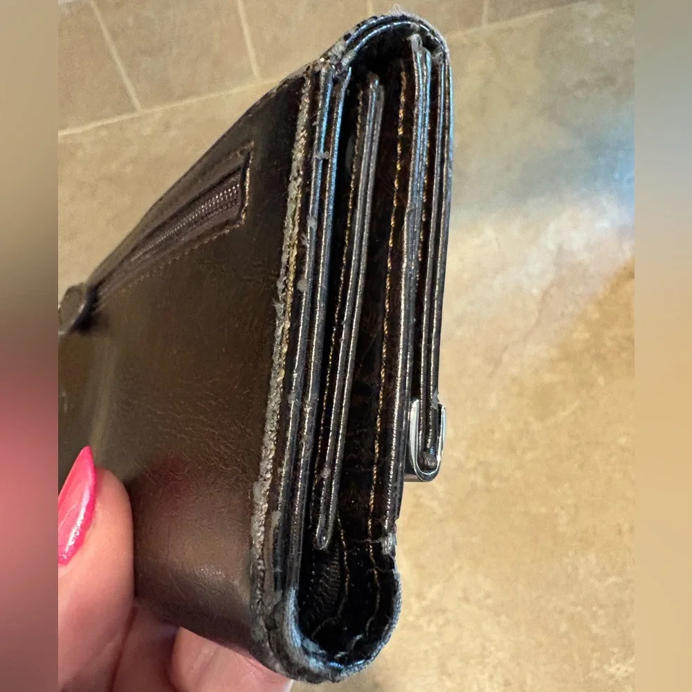 D&G Wallet Black Faux/Leather Wallet Repair Project As Is